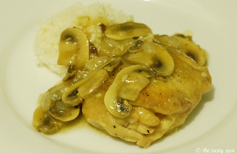 Chicken with creamy mushroom sauce