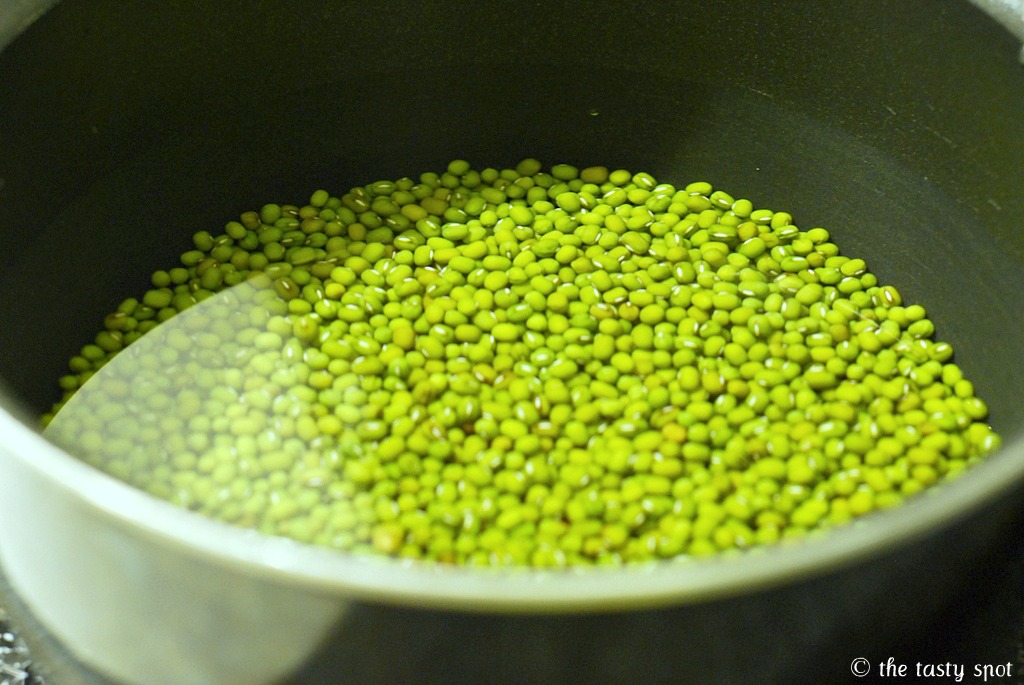 Beans in pot ready for boiling