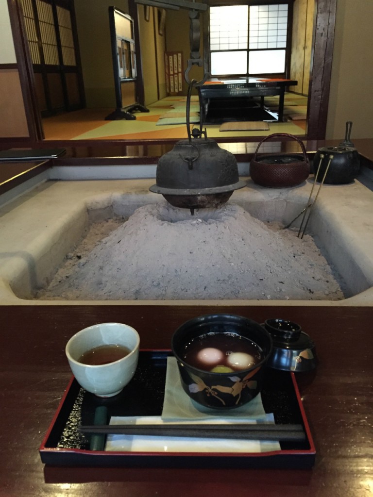 Tea and dessert at teahouse Kaikaro